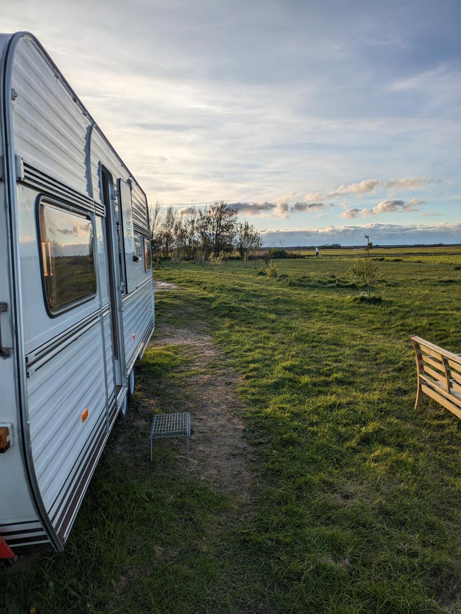 Campsite Caravan Zee By De Kapitein *