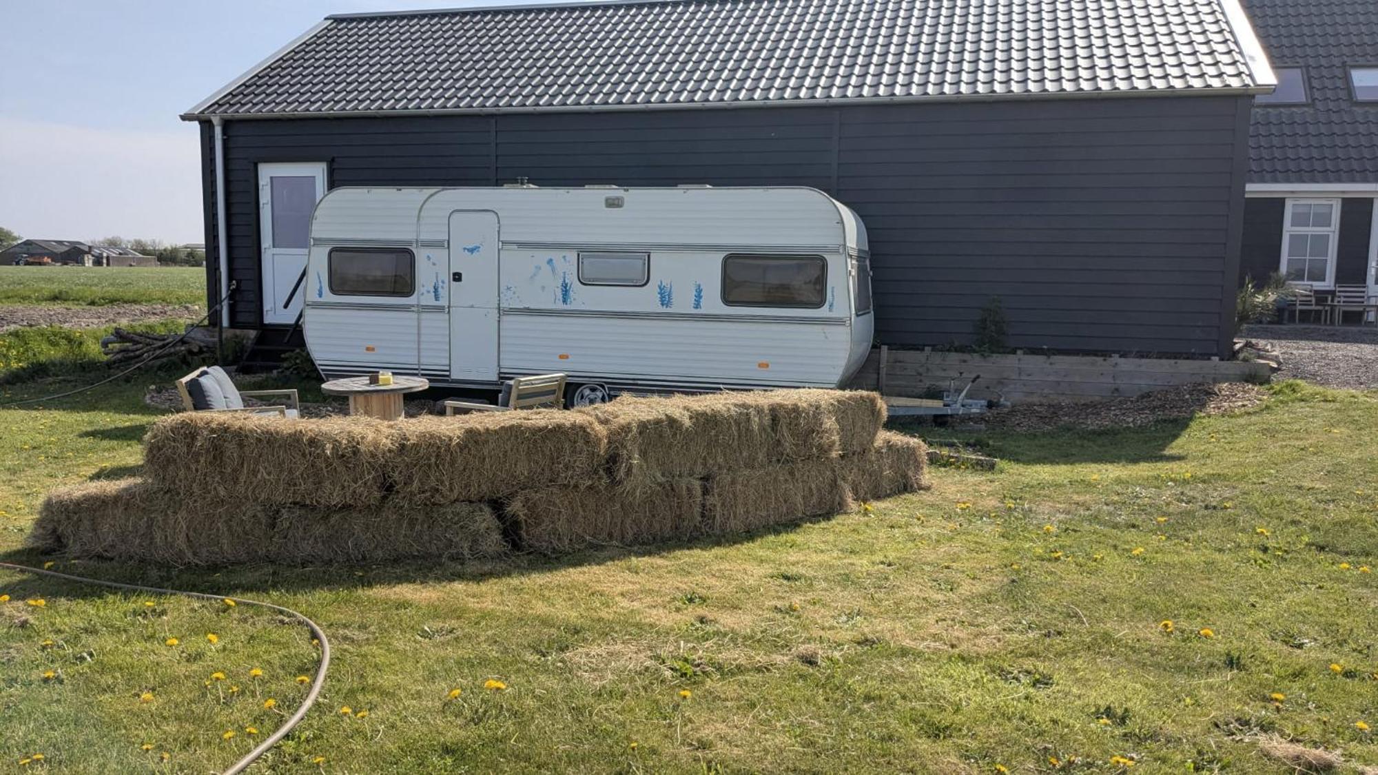 Camping Caravan Zee By De Kapitein *